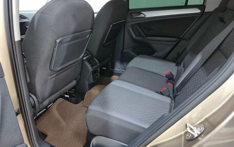 Volkswagen Tiguan II, 2019 год, 2 260 000 рублей, 15 фотография