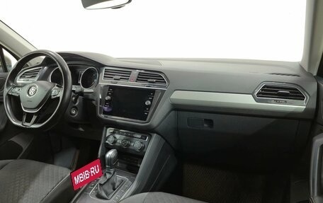 Volkswagen Tiguan II, 2019 год, 2 260 000 рублей, 12 фотография