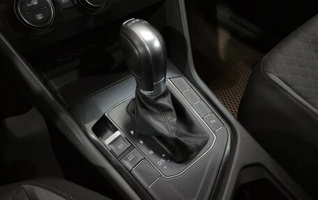 Volkswagen Tiguan II, 2019 год, 2 260 000 рублей, 21 фотография