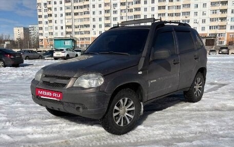 Chevrolet Niva I рестайлинг, 2013 год, 750 000 рублей, 2 фотография