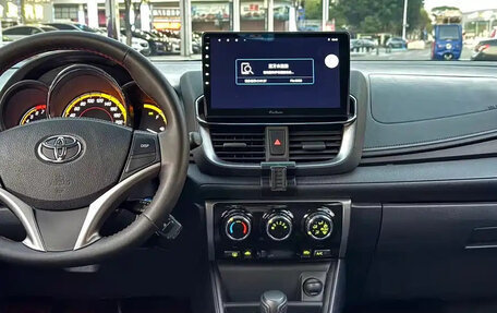 Toyota Yaris XP150 рестайлинг, 2022 год, 1 200 000 рублей, 14 фотография