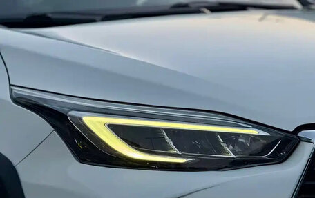 Toyota Yaris XP150 рестайлинг, 2022 год, 1 200 000 рублей, 7 фотография