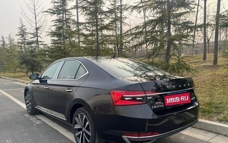 Skoda Superb III рестайлинг, 2025 год, 2 500 000 рублей, 4 фотография