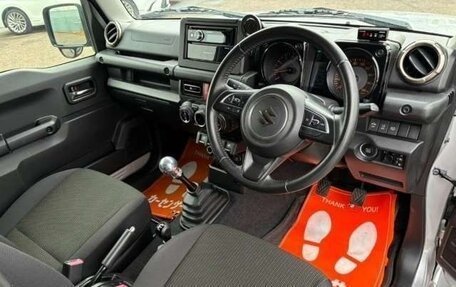 Suzuki Jimny, 2019 год, 1 600 000 рублей, 14 фотография