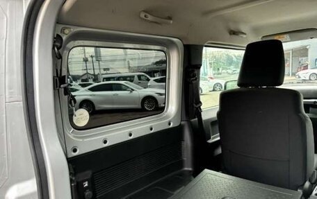 Suzuki Jimny, 2019 год, 1 600 000 рублей, 20 фотография