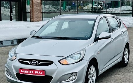 Hyundai Solaris II рестайлинг, 2012 год, 899 000 рублей, 1 фотография