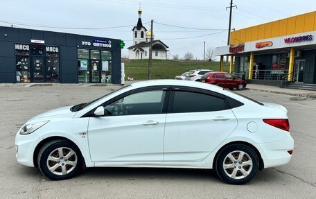 Hyundai Solaris II рестайлинг, 2013 год, 660 000 рублей, 1 фотография