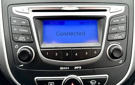 Hyundai Solaris II рестайлинг, 2012 год, 899 000 рублей, 13 фотография