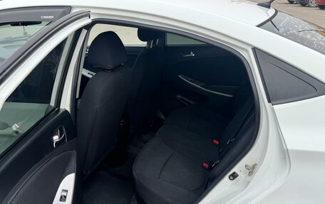 Hyundai Solaris II рестайлинг, 2013 год, 660 000 рублей, 7 фотография