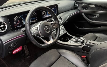 Mercedes-Benz E-Класс, 2019 год, 2 750 000 рублей, 6 фотография