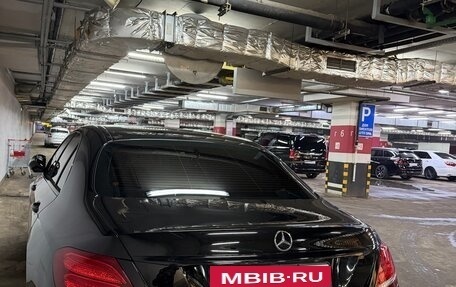 Mercedes-Benz E-Класс, 2019 год, 2 750 000 рублей, 15 фотография