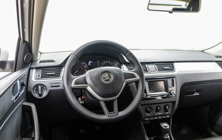 Skoda Rapid I, 2017 год, 1 058 000 рублей, 2 фотография