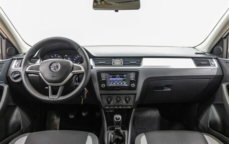 Skoda Rapid I, 2017 год, 1 058 000 рублей, 14 фотография