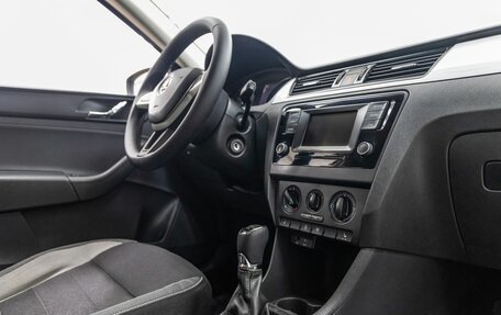 Skoda Rapid I, 2017 год, 1 058 000 рублей, 29 фотография