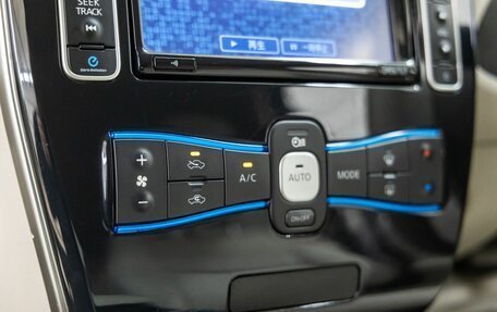 Nissan Leaf I, 2011 год, 578 000 рублей, 33 фотография