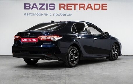 Toyota Camry, 2018 год, 2 379 000 рублей, 6 фотография