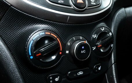 Hyundai Solaris II рестайлинг, 2014 год, 948 000 рублей, 11 фотография