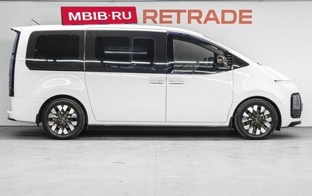 Hyundai Staria, 2021 год, 4 269 000 рублей, 5 фотография