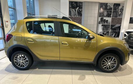 Renault Sandero II рестайлинг, 2015 год, 799 000 рублей, 5 фотография