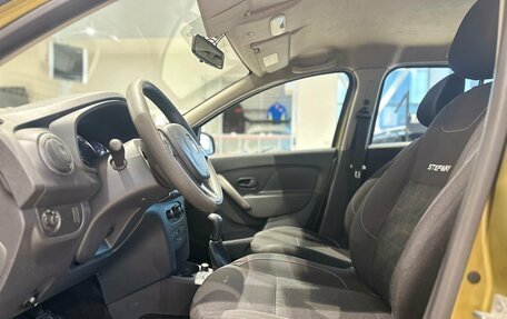 Renault Sandero II рестайлинг, 2015 год, 799 000 рублей, 9 фотография