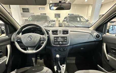 Renault Sandero II рестайлинг, 2015 год, 799 000 рублей, 18 фотография