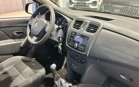 Renault Sandero II рестайлинг, 2015 год, 799 000 рублей, 17 фотография