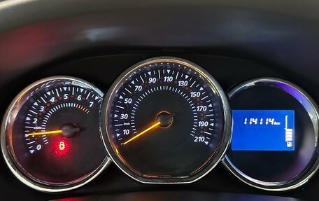 Renault Sandero II рестайлинг, 2015 год, 799 000 рублей, 13 фотография