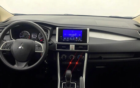Mitsubishi Xpander, 2021 год, 1 980 000 рублей, 6 фотография