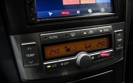 Toyota Avensis III рестайлинг, 2004 год, 779 000 рублей, 26 фотография