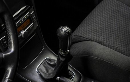 Toyota Avensis III рестайлинг, 2004 год, 779 000 рублей, 28 фотография