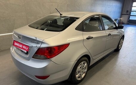 Hyundai Solaris II рестайлинг, 2013 год, 719 000 рублей, 4 фотография