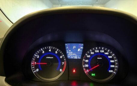 Hyundai Solaris II рестайлинг, 2013 год, 719 000 рублей, 13 фотография