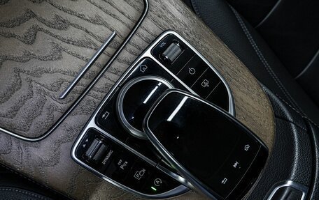 Mercedes-Benz E-Класс, 2019 год, 4 600 000 рублей, 29 фотография