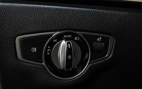 Mercedes-Benz E-Класс, 2019 год, 4 600 000 рублей, 23 фотография