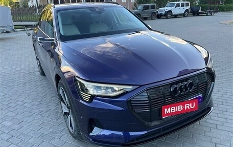 Audi e-tron I, 2021 год, 4 900 000 рублей, 1 фотография