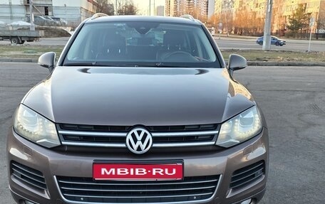 Volkswagen Touareg III, 2012 год, 1 650 000 рублей, 1 фотография