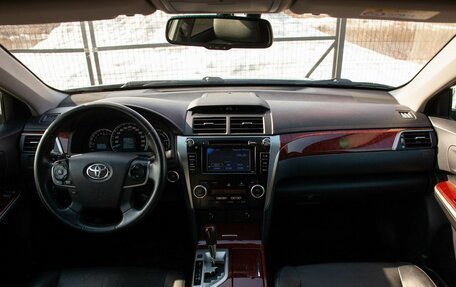 Toyota Camry, 2014 год, 1 899 000 рублей, 20 фотография