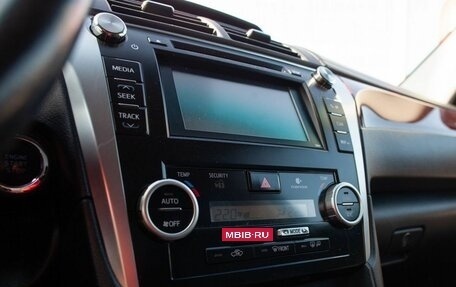 Toyota Camry, 2014 год, 1 899 000 рублей, 28 фотография