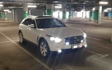Infiniti FX II, 2012 год, 1 750 000 рублей, 3 фотография