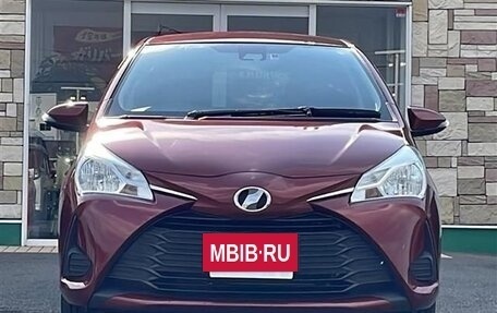 Toyota Vitz, 2019 год, 750 000 рублей, 2 фотография