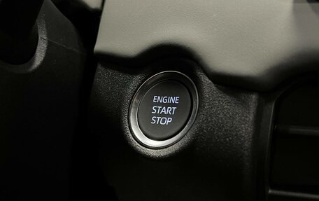 Toyota RAV4, 2025 год, 4 400 000 рублей, 17 фотография