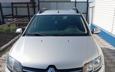 Renault Sandero II рестайлинг, 2017 год, 950 000 рублей, 2 фотография