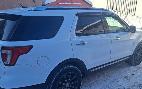 Ford Explorer VI, 2016 год, 2 270 000 рублей, 3 фотография