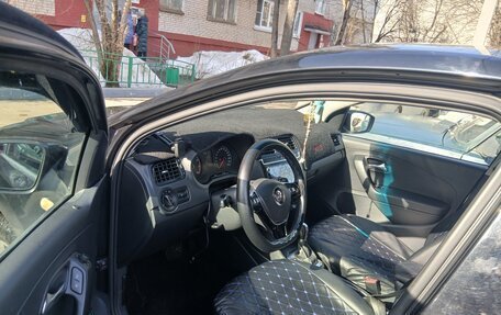 Volkswagen Polo VI (EU Market), 2016 год, 680 000 рублей, 4 фотография