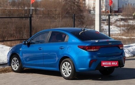 KIA Rio IV, 2018 год, 1 585 000 рублей, 8 фотография