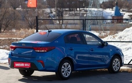 KIA Rio IV, 2018 год, 1 585 000 рублей, 10 фотография