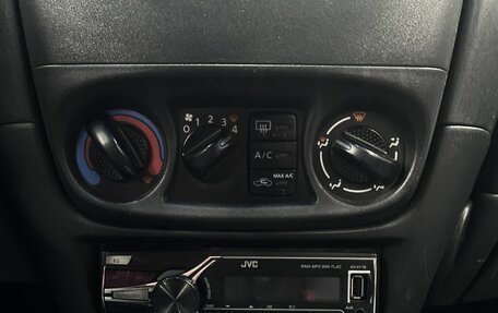 Nissan Almera, 2005 год, 299 999 рублей, 13 фотография