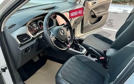 Volkswagen T-Cross I, 2021 год, 1 375 000 рублей, 7 фотография