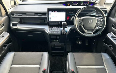 Honda Stepwgn IV, 2022 год, 2 530 000 рублей, 4 фотография