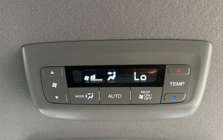 Honda Stepwgn IV, 2022 год, 2 530 000 рублей, 11 фотография